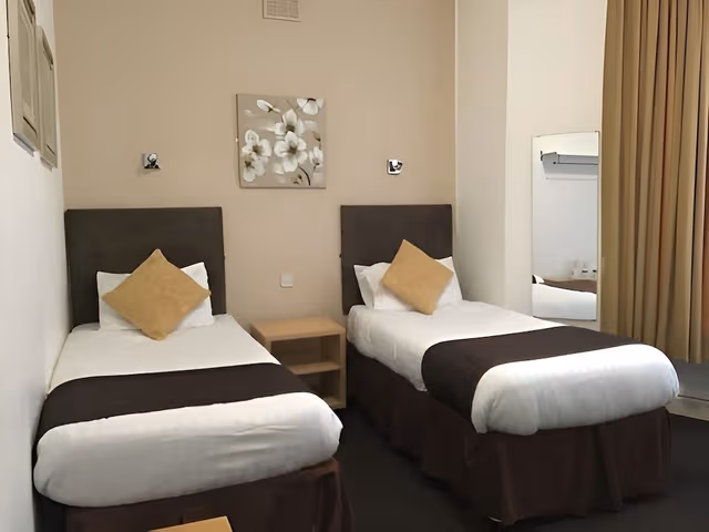 Twin Room, Ensuite