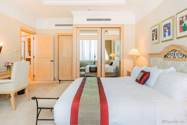 Deluxe Suite