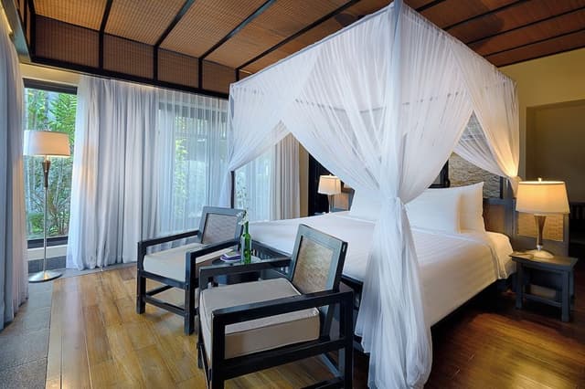 1 Bedroom Beachfront Pool Villa