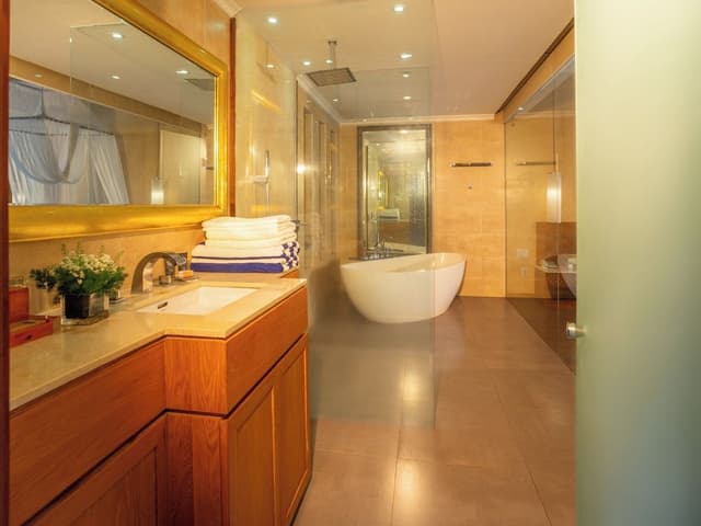 Pool View Suite