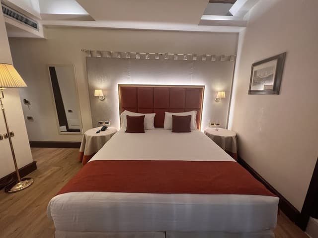 Classic Double Room, Canal View