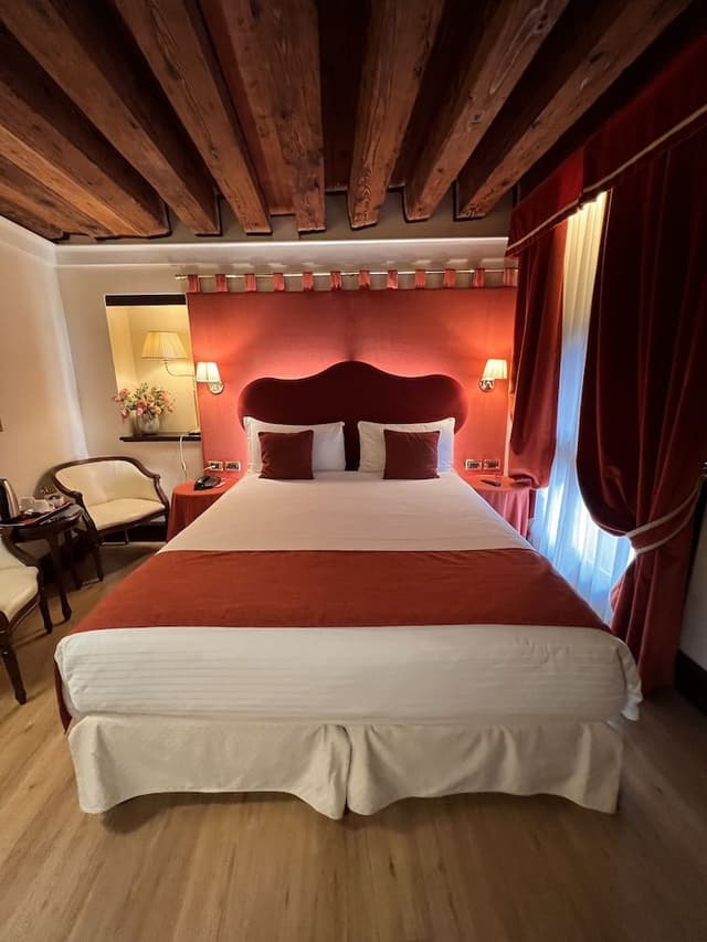Classic Double Room
