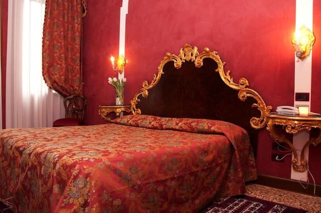 Grand Double Room, Canal View