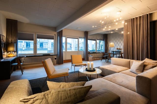 Superior Penthouse
