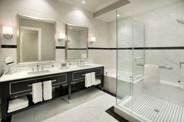 Club King Suite