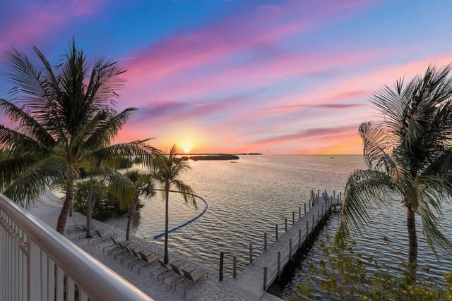Ocean Front 3BR Presidential Suite