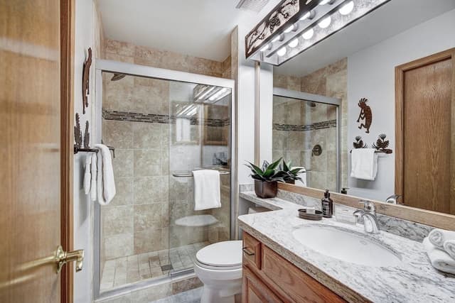 Condo, 2 Bedrooms