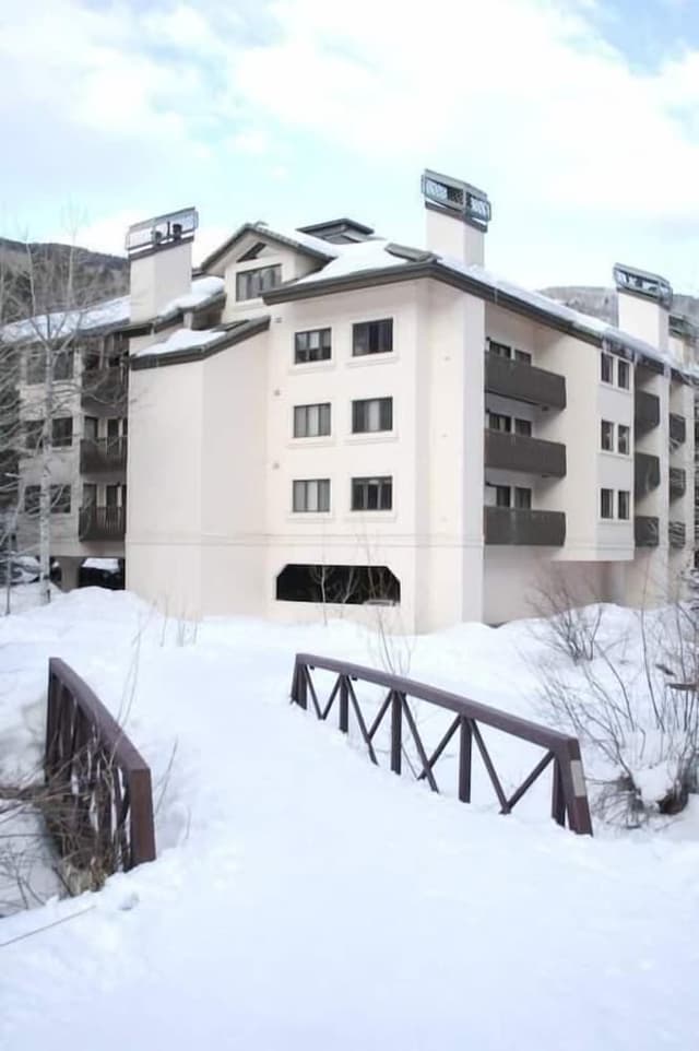 Condo, 2 Bedrooms