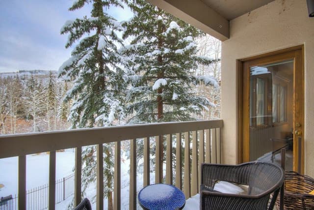 Condo, 2 Bedrooms