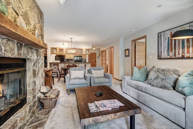 Condo, 2 Bedrooms