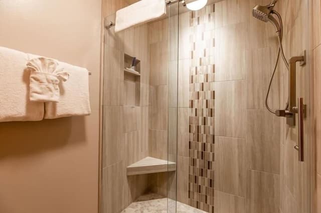 Condo, 2 Bedrooms