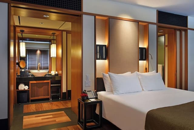 Studio Suite, Courtyard View