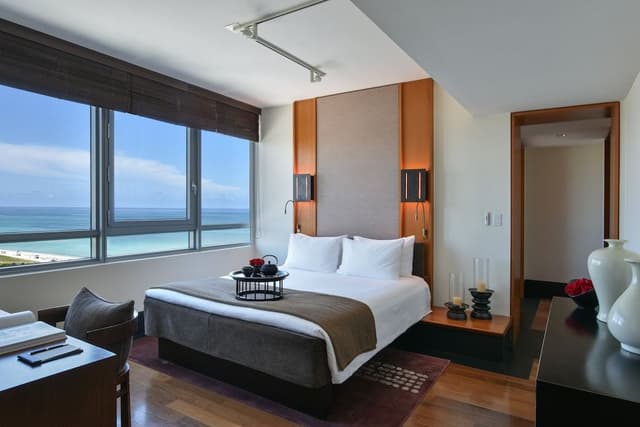 Ocean Suites, Two Bedroom Suite City & Ocean View
