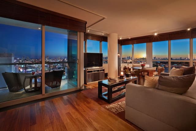 Ocean Suites, Two Bedroom Suite City & Ocean View