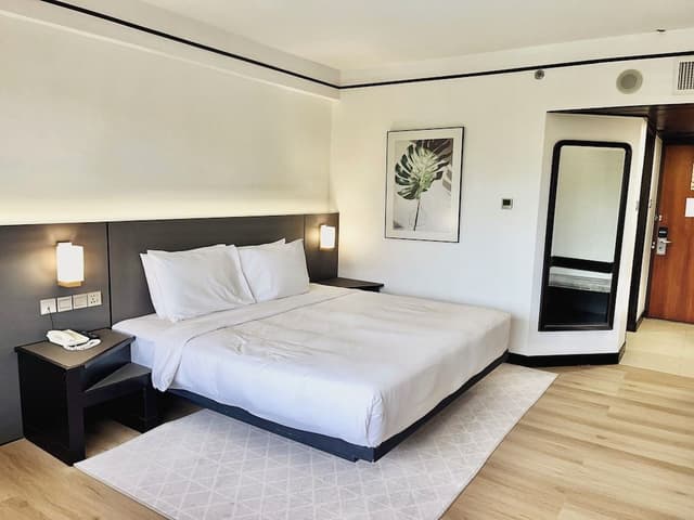 Superior King Room