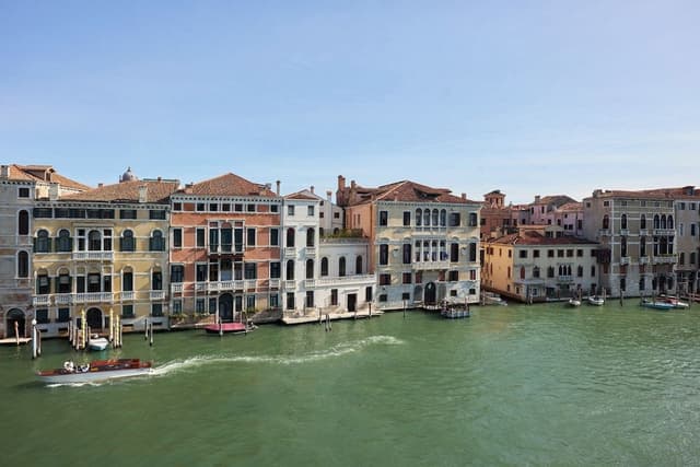 Signature Suite Mozart Gran Canal view