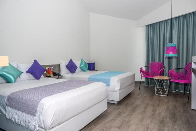 Deluxe Double Room with Side Sea View