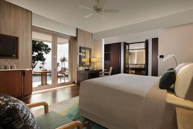 Lagoon Access Suite King