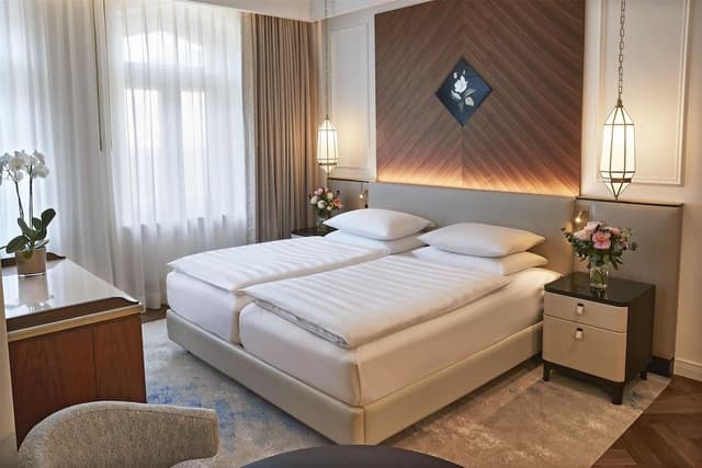 Signature Room (Deluxe)