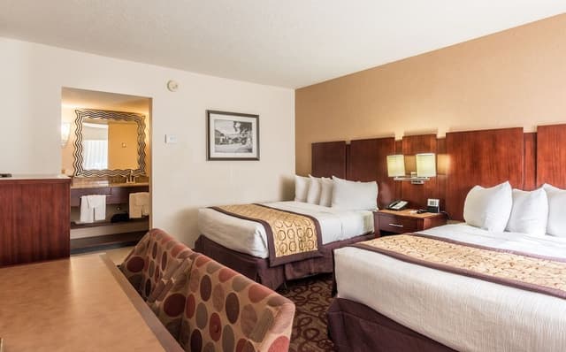Standard Room, 2 Double Beds