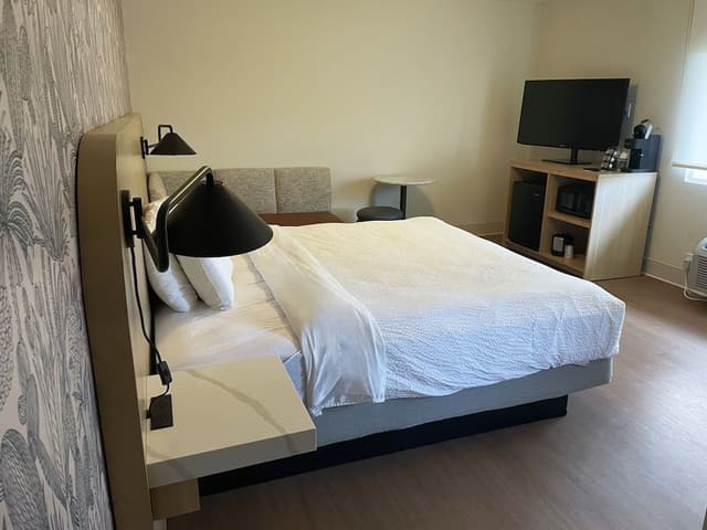 Superior Room, 1 King Bed