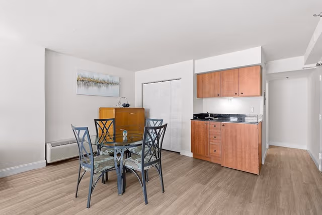 Condo, 1 King Bed with Sofa bed (Oceanside Inn 313)