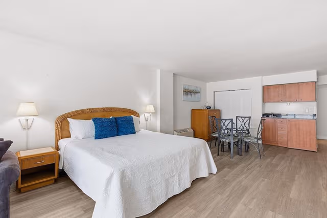 Condo, 1 King Bed with Sofa bed (Oceanside Inn 313)