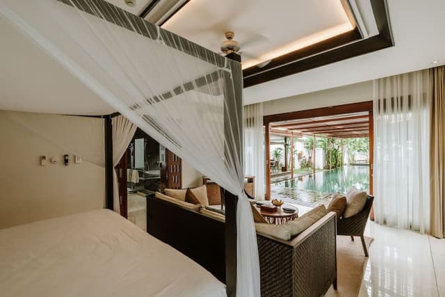 Royal Villa, 3 Bedrooms, Courtyard Area (Independent Building across the street)