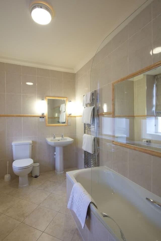 Double Room (Front Facing)