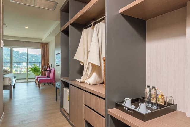 Deluxe Double or Twin Room