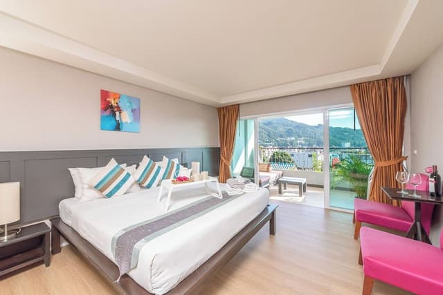 Deluxe Double or Twin Room
