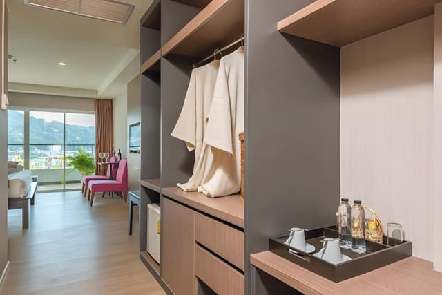 Deluxe Double or Twin Room