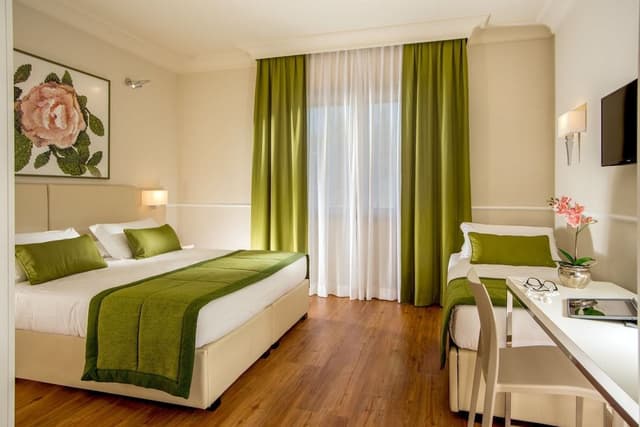 Triple Room