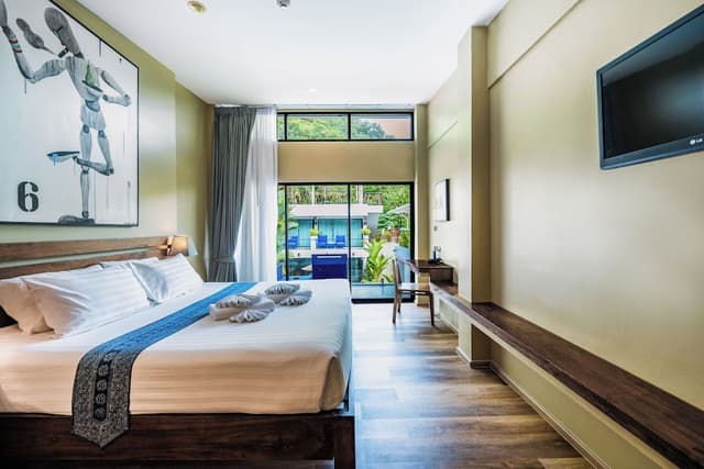Deluxe Double Room, Pool View