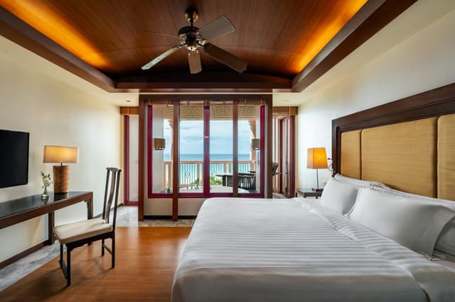 Deluxe Spa Ocean View King