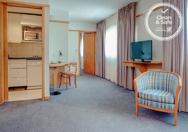 Apartment (4 Adults)