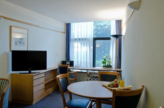 Apartment (3 Adults)