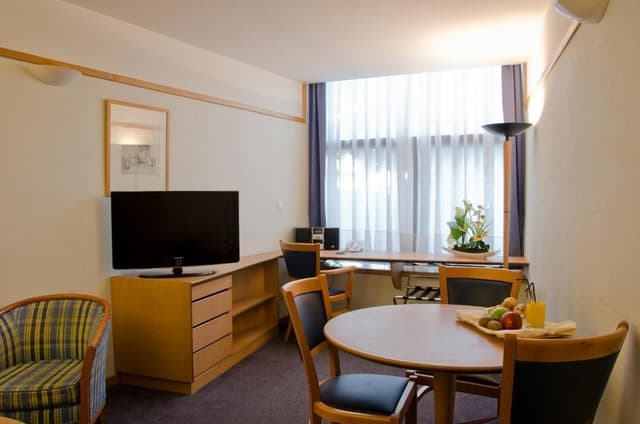 Apartment (3 Adults)
