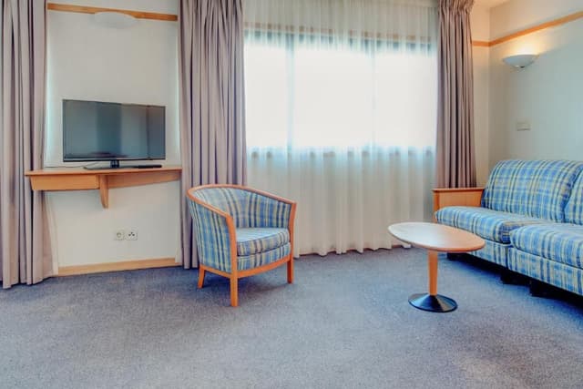 Apartment (3 Adults)