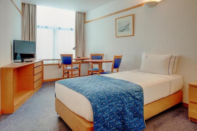 Studio (1 Adult)