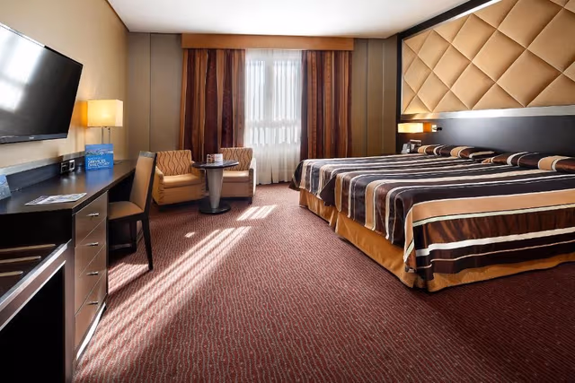 Double Room for Single Use 