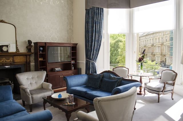 Signature Suite
