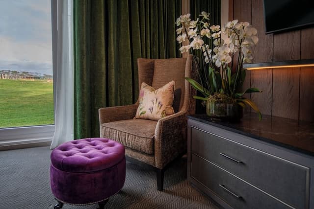 Fairway Deluxe King Suite