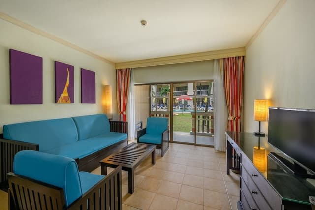 Premium Suite, 1 Bedroom, Pool View (King)
