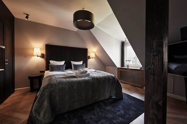 Signature Suite