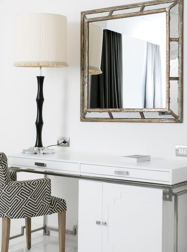 Room (05 HVF)
