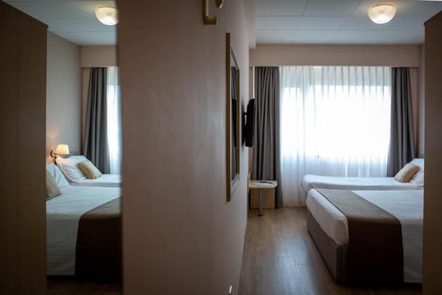Comfort Triple Room