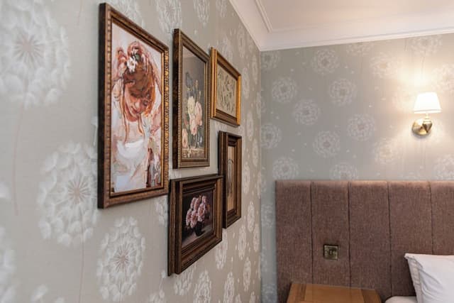 Family Room (2 Adults + 1 Child)