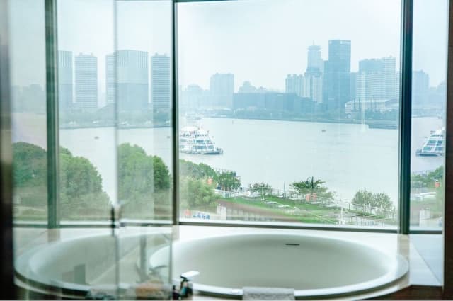 Bund Suite