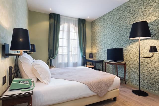 Classic Double Room